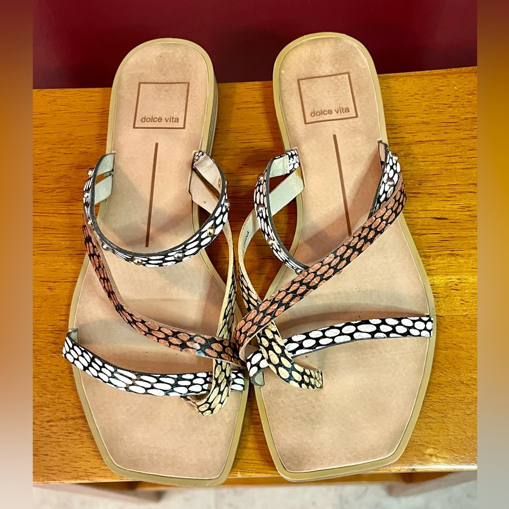 Dolce Vita Isa Strappy Sandals Flats Snake print Gold silver Beads Size 7.5 - Picture 2 of 6